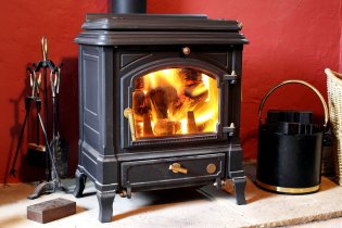 Burning wood stove